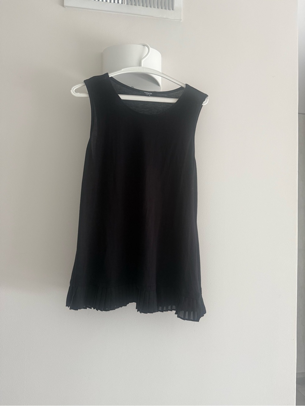 Premise Studio Black Sleeveless Top